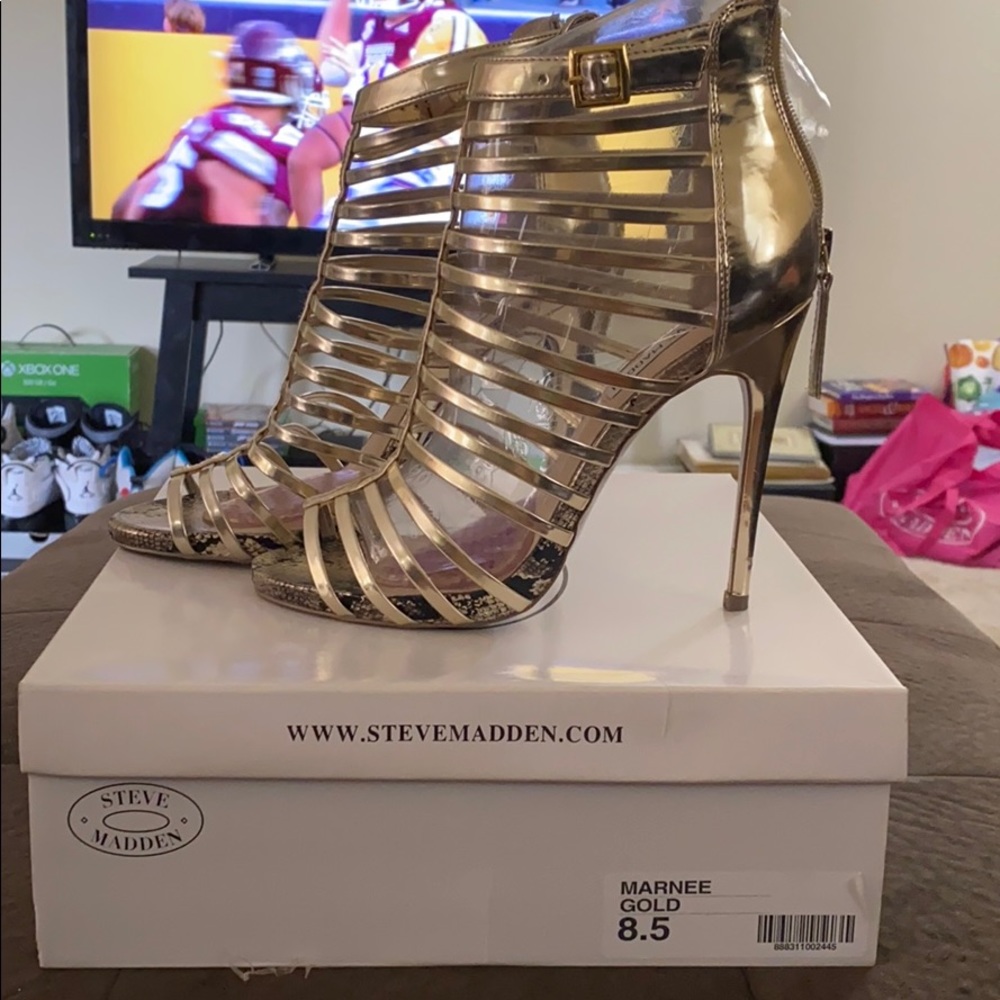 Gold heels